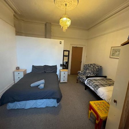 Ensuite Double Room, By Swansea University, Sketty, R2 Exterior photo