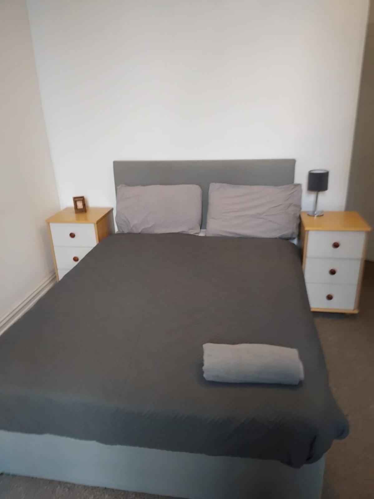 Ensuite Double Room, By Swansea University, Sketty, R2 Exterior photo