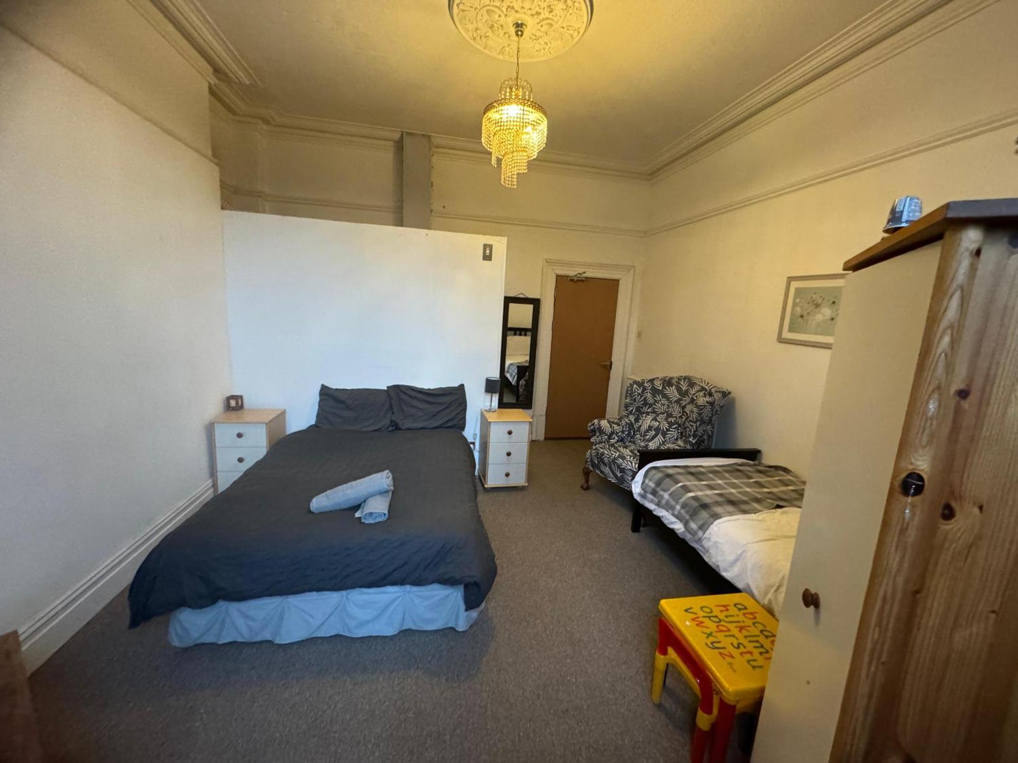 Ensuite Double Room, By Swansea University, Sketty, R2 Exterior photo
